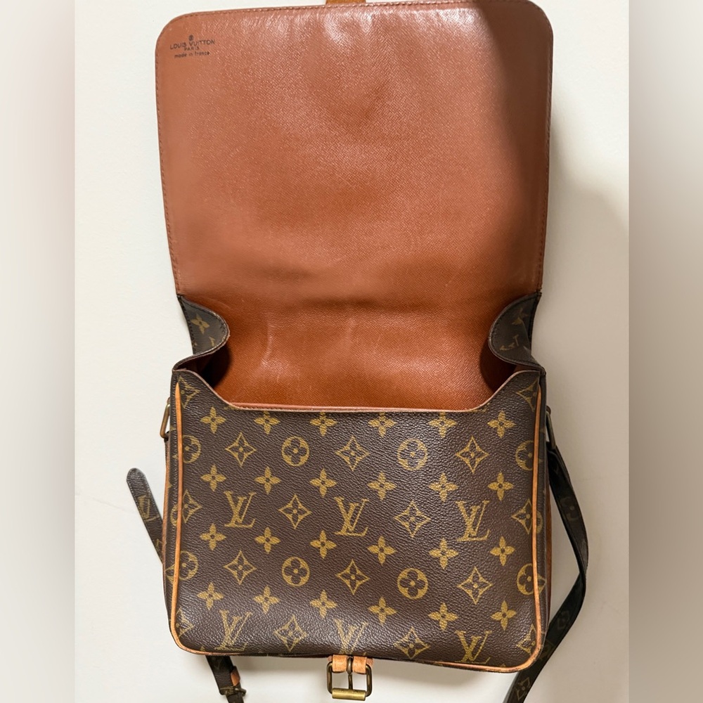 Louis Vuitton Cartouchière GM Crossbody Bag – Monogram Canvas, Adjustable Strap - Picture 14 of 16